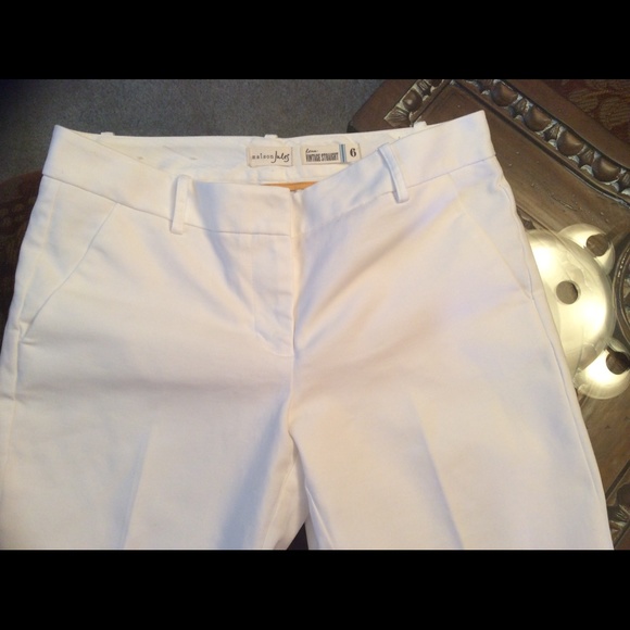 White Cotton Stretch Ankle Pants (Like New) - Picture 2 of 3