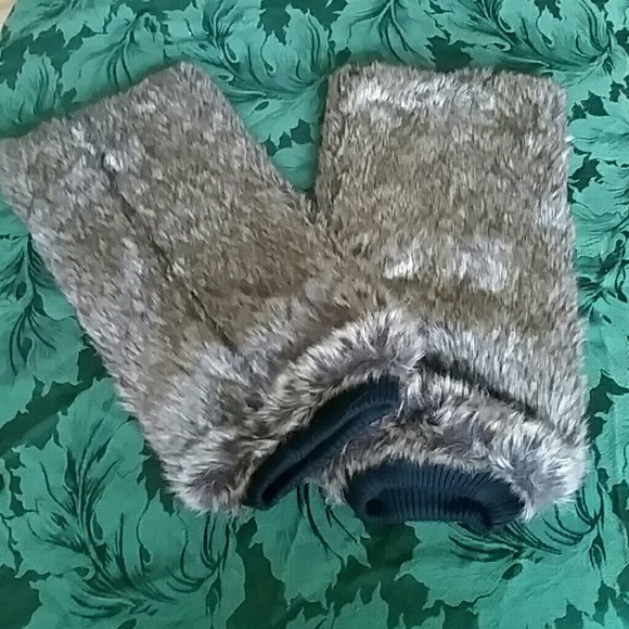 Faux fur leg warmers
