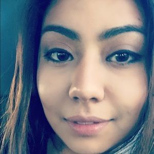 Meet your Posher, Alondra