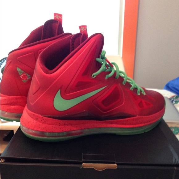 Nike Shoes - Nike LeBron X Christmas