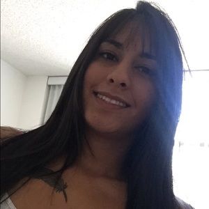 Meet your Posher, Daniela