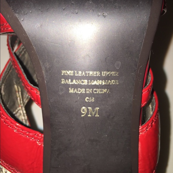 Shoe - Picture 4 of 4