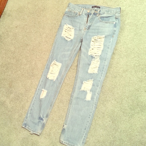 Brandy Melville boyfriend jeans