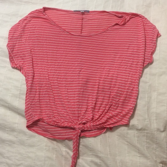 Cropped pink/white striped shirt