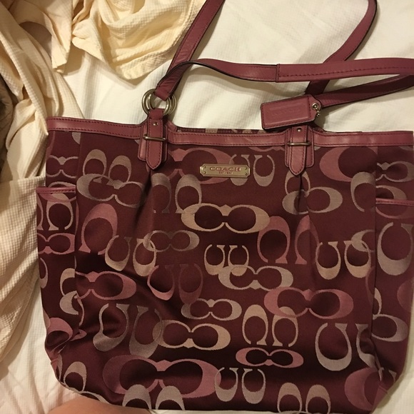 Coach handbag in excellent condition - Picture 1 of 4