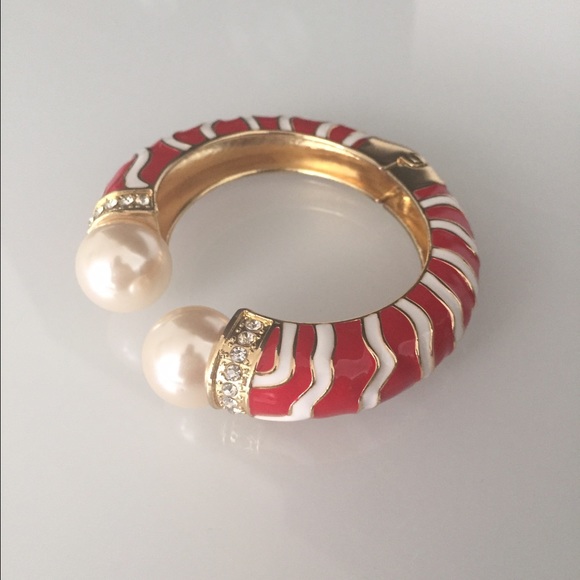 White and red enamel cuff with pearls