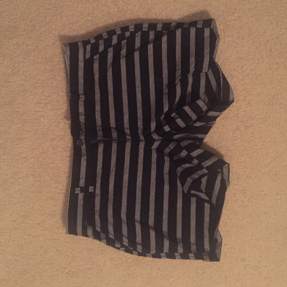 Old navy black and gray striped shorts. Size 8