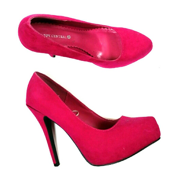 Body Central Shoes - Fuchsia Pink Pumps