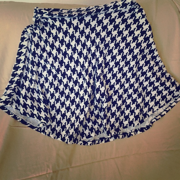 Cute vintage-y circle skirt
