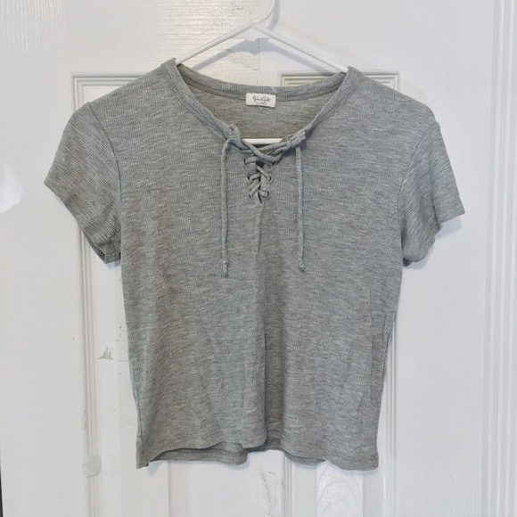 GRAY RIBBED LACE UP SHIRT