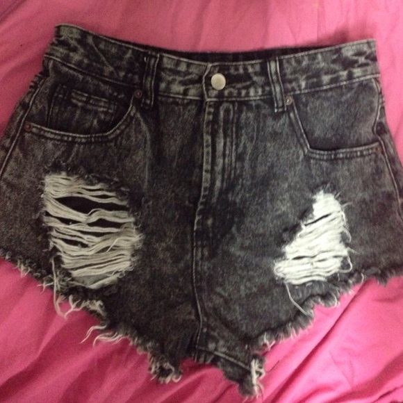 High wasted shorts