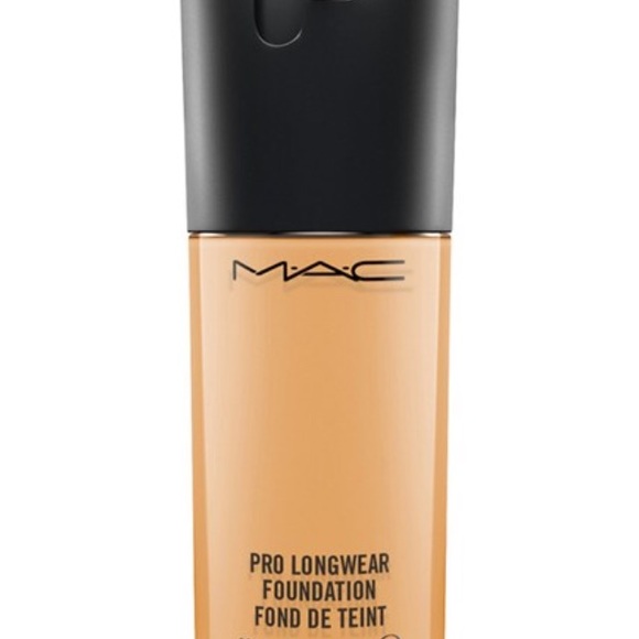Mac Pro long wear foundation