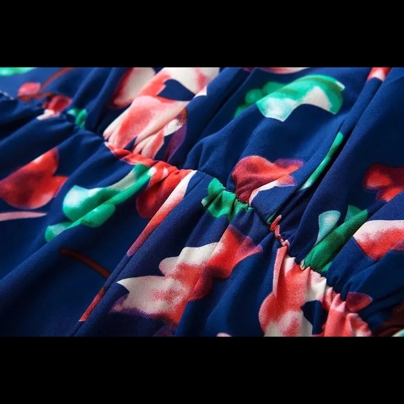 🌸Flower Print Romper🌸NWOT🌸 - Picture 4 of 4