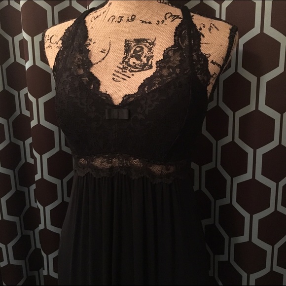 Gorgeous black lace chemise by Soma