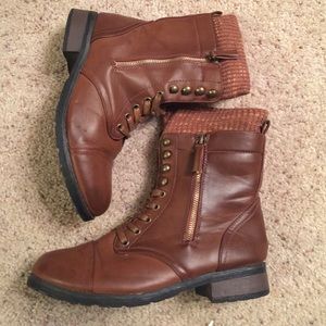 Women's size 10 brown combat boots