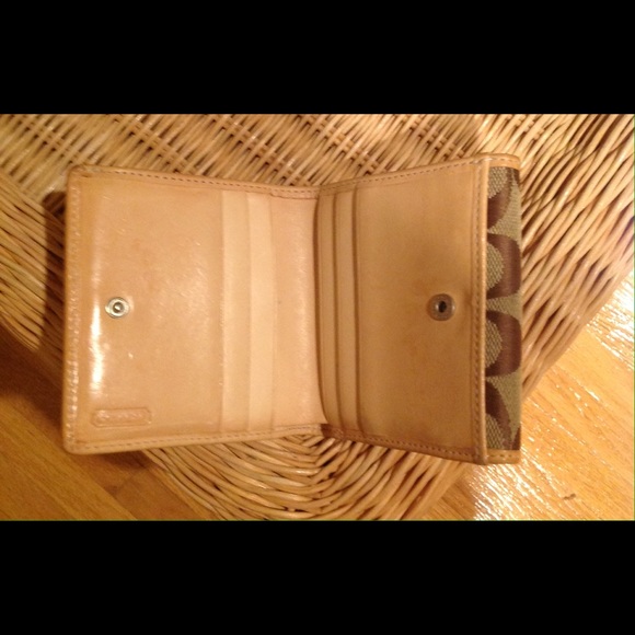 Authentic Coach Wallet - Picture 3 of 4