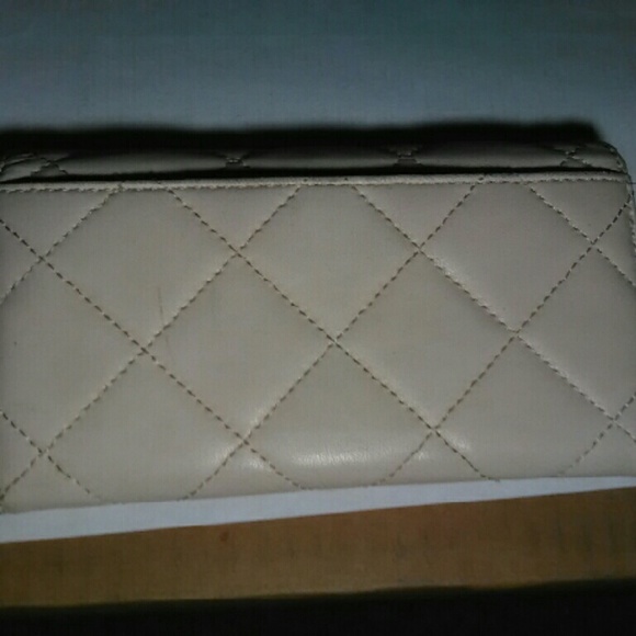 Michael Kors Continental Wallet - Picture 4 of 4
