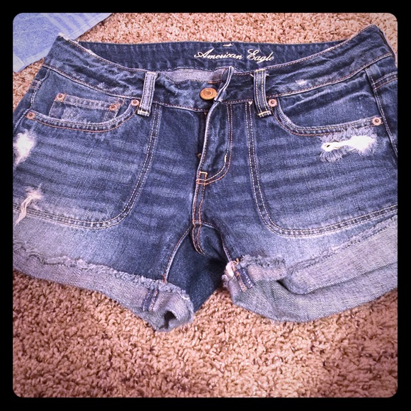 AMERICAN EAGLE DENIM SHORTS SIZE 6