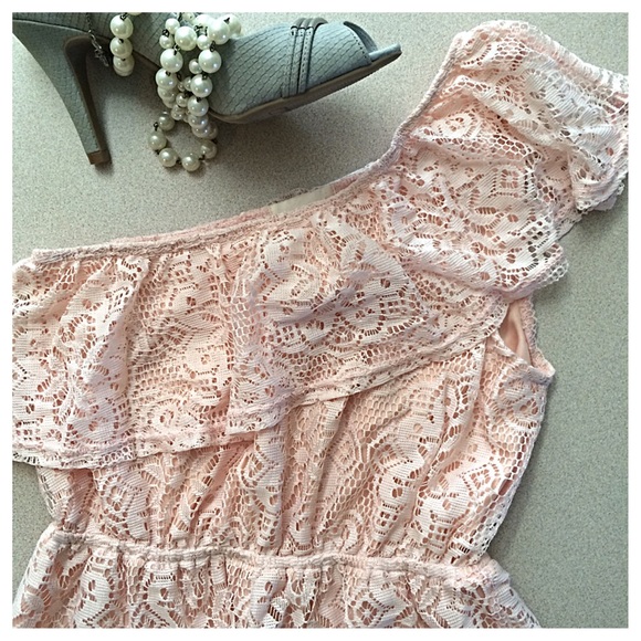 Everly Dresses & Skirts - Everly | Blush Pink/White Lace One-Shoulder Dress