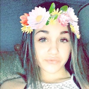 Meet your Posher, Dallis