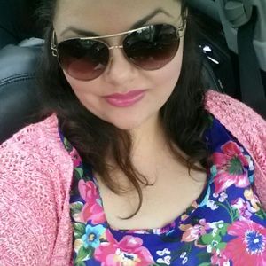 Meet your Posher, Beatriz