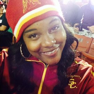 Meet your Posher, Ebonee