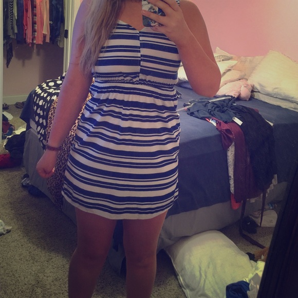 FRANCESCA'S NAVY AND WHITE STRIPED DRESS - Picture 1 of 4
