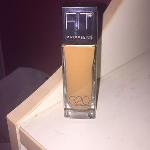 Maybelline fit me foundation