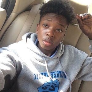 Meet your Posher, Alex