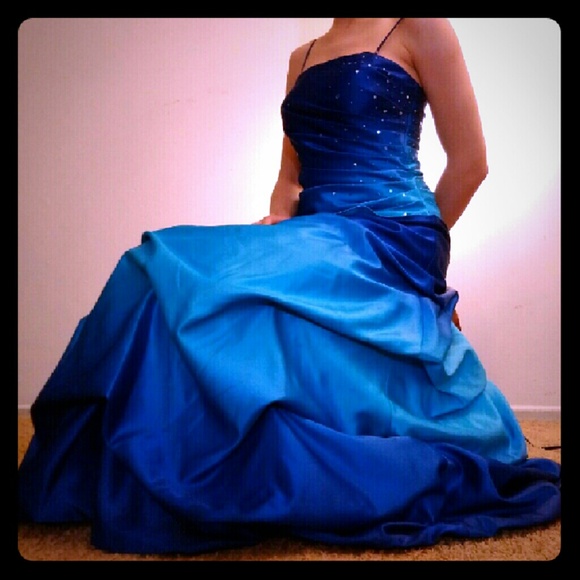 Elegant Prom/formal dress