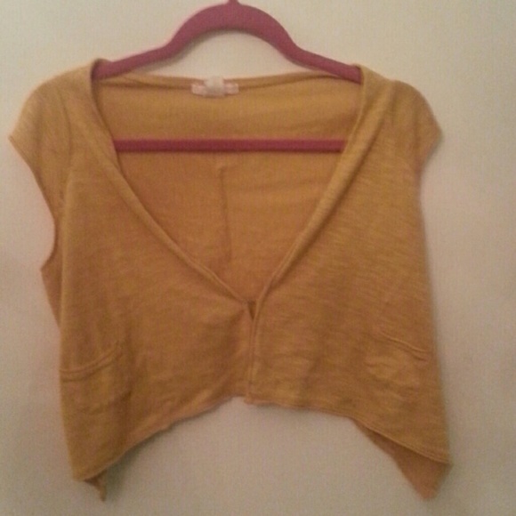 Yellow cropped vest