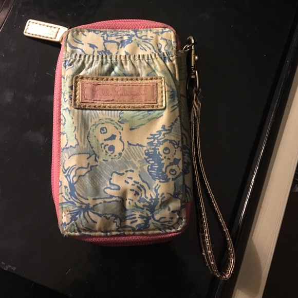 Lilly Pulitzer wristlet