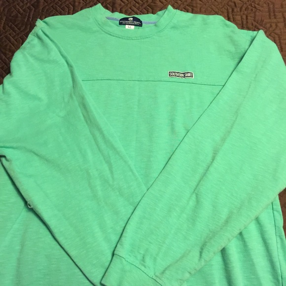 Like new Southern Shirt Company Shirt