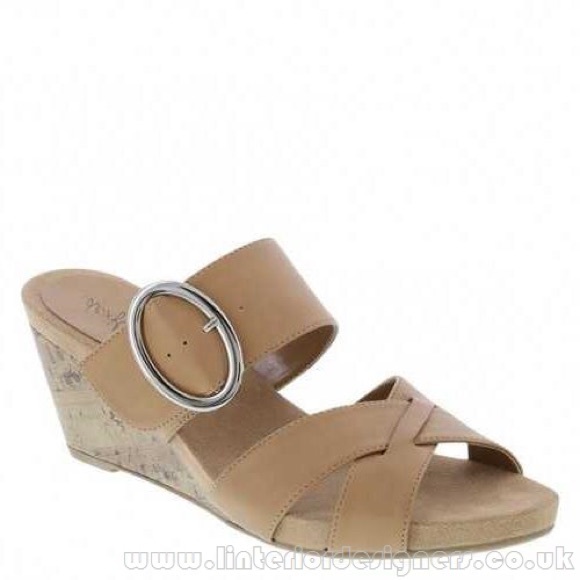 DexFlex Comfort McBride tan sandals