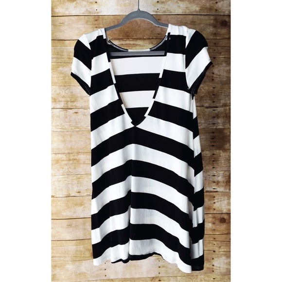 NWOT Comfy Striped Olivaceous Dress - Picture 3 of 4