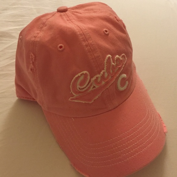 Nike Accessories - NWT Chicago Cubs Baseball Hat