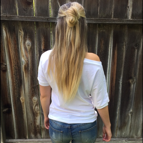 Off the Shoulder White T-Shirt - Picture 3 of 3