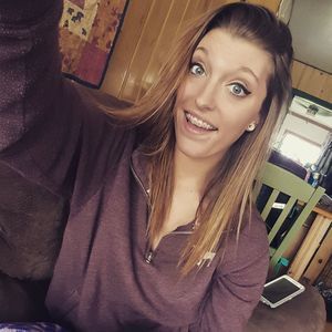 Meet your Posher, Lorie