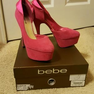 5in Bebe pink suede heels💖