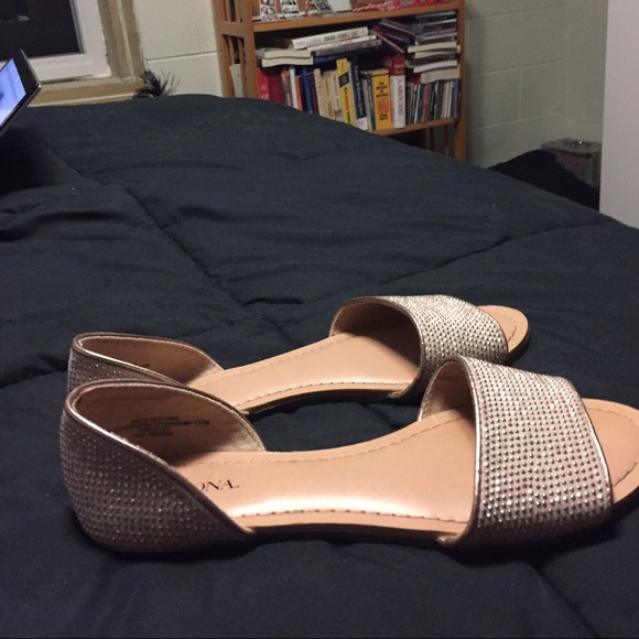 Size 6 white gold sandals