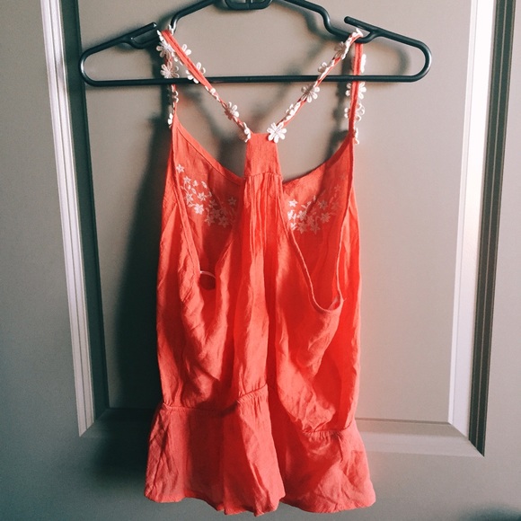 Tanktop - Picture 2 of 2