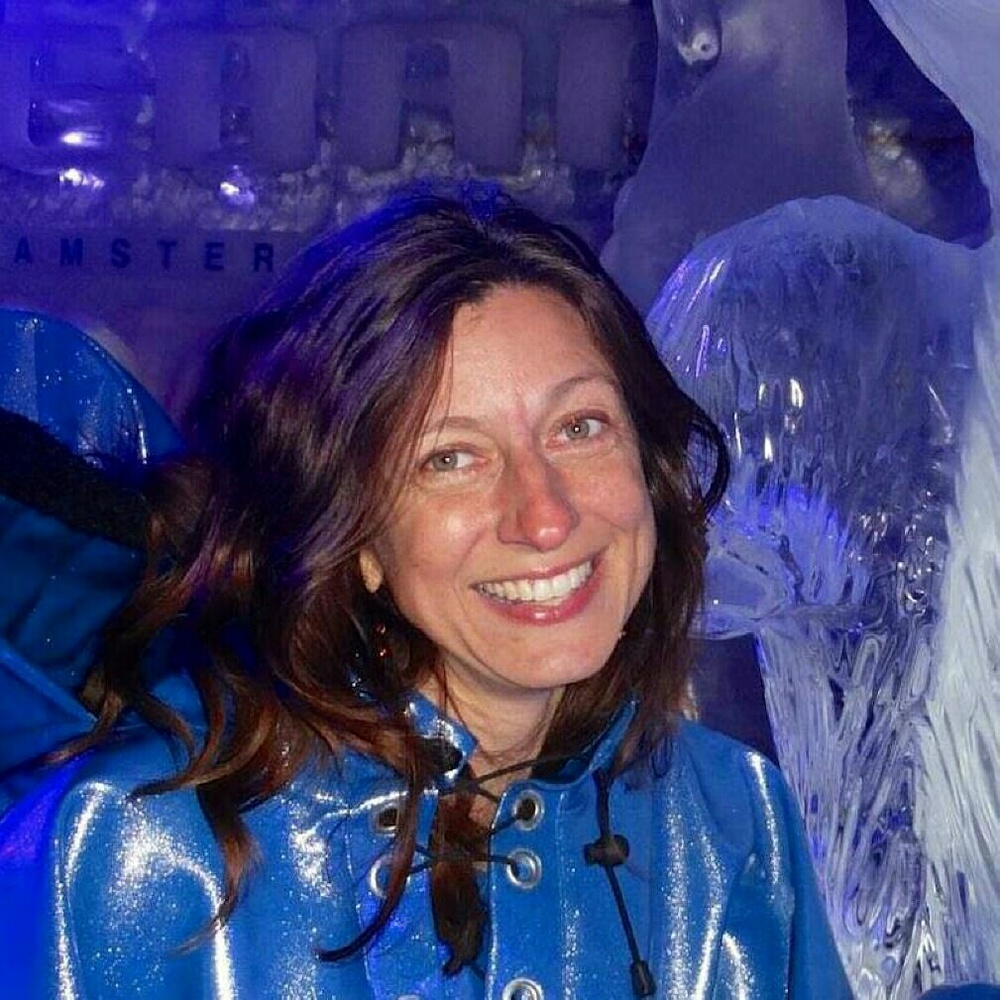 Meet your Posher, Dyonne