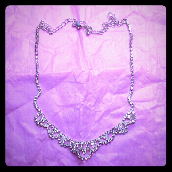 Beautiful swarovski necklace