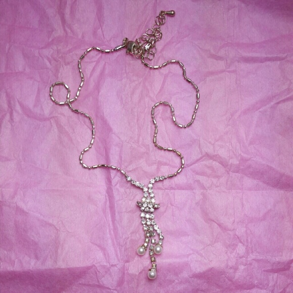 Beautiful swarovski crystal necklace