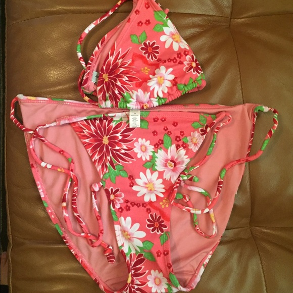 2 Swimsuits and a cover up