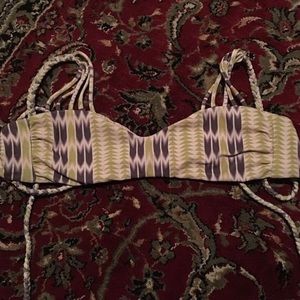 acacia arrows samoa top