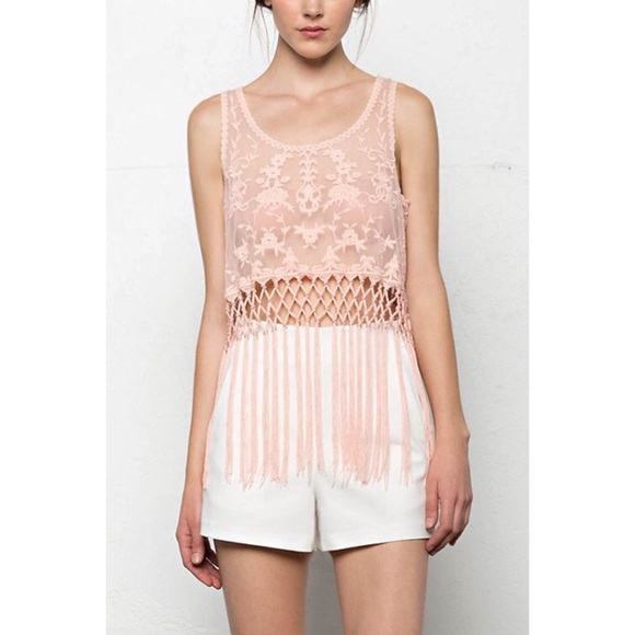 🌟 New 🌟 Lace Fringe Top