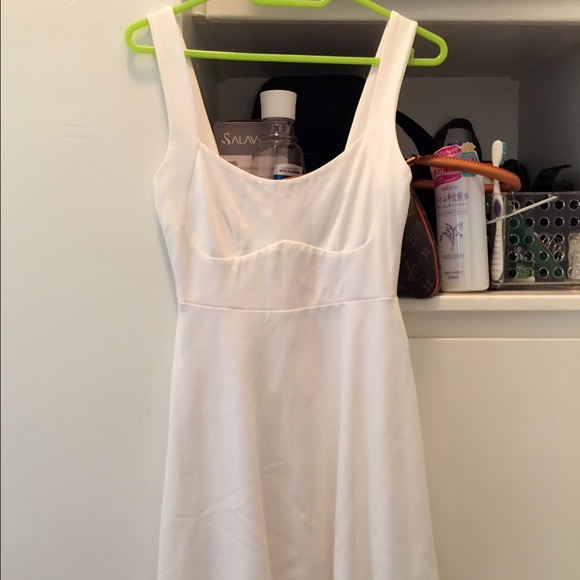 White little dress never worn - Picture 1 of 1