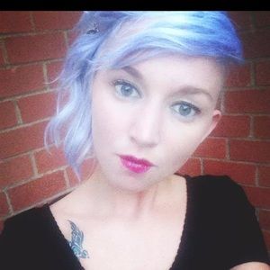 Meet your Posher, Samantha