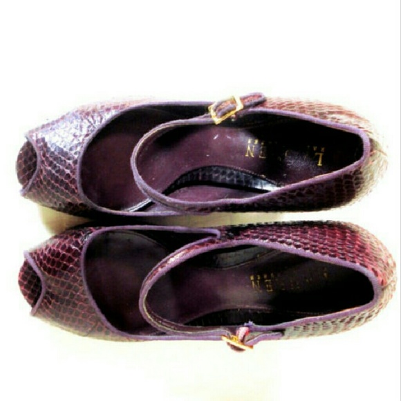 sold! Ralph​ Lauren genuine snakeskin heels - Picture 3 of 4